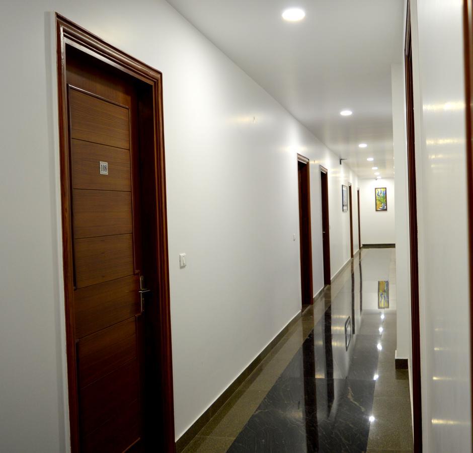 גאזיאבאד Hotel Taru Inn מראה חיצוני תמונה
