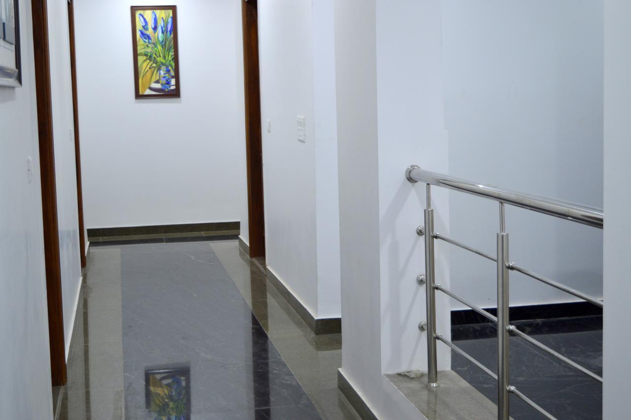 גאזיאבאד Hotel Taru Inn מראה חיצוני תמונה