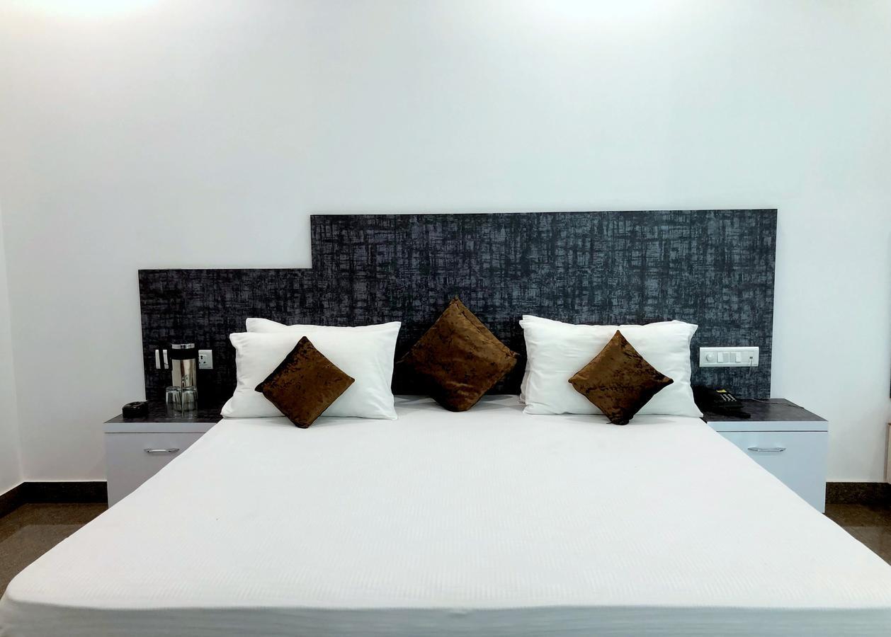 גאזיאבאד Hotel Taru Inn מראה חיצוני תמונה