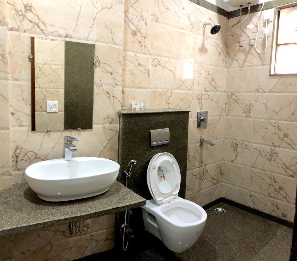 גאזיאבאד Hotel Taru Inn מראה חיצוני תמונה